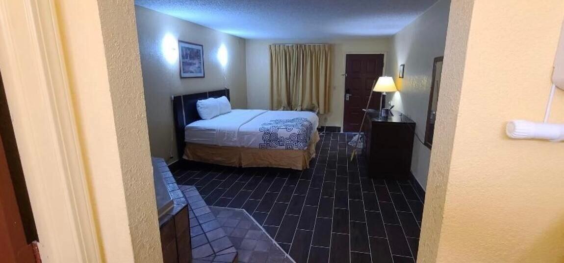 Travelodge By Wyndham Tulsa Buitenkant foto